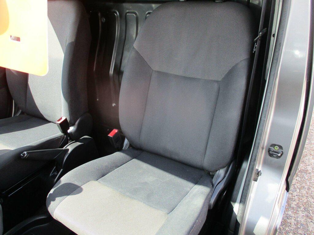 Nissan NV200 0.0 E Tekna 108 Bhp Silver #13