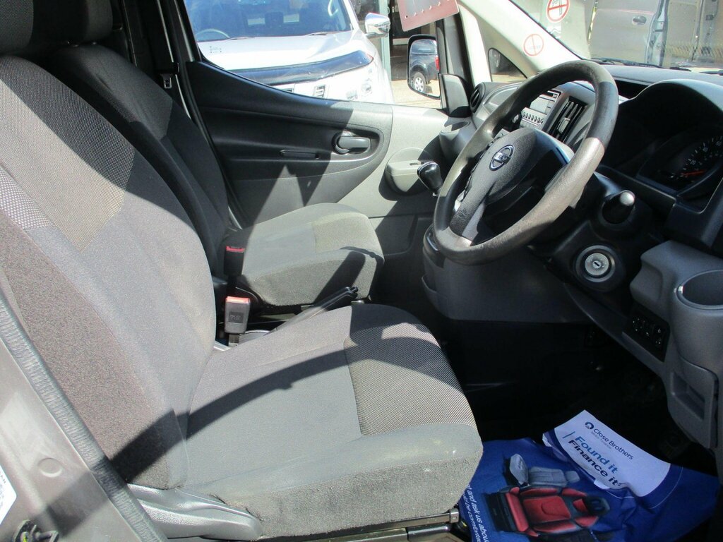 Nissan NV200 0.0 E Tekna 108 Bhp Silver #28