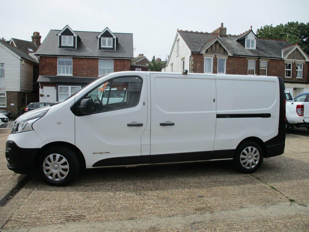 Renault Trafic 1.6 Dci Energy 29 Business Lwb Standard Roof Euro White #2