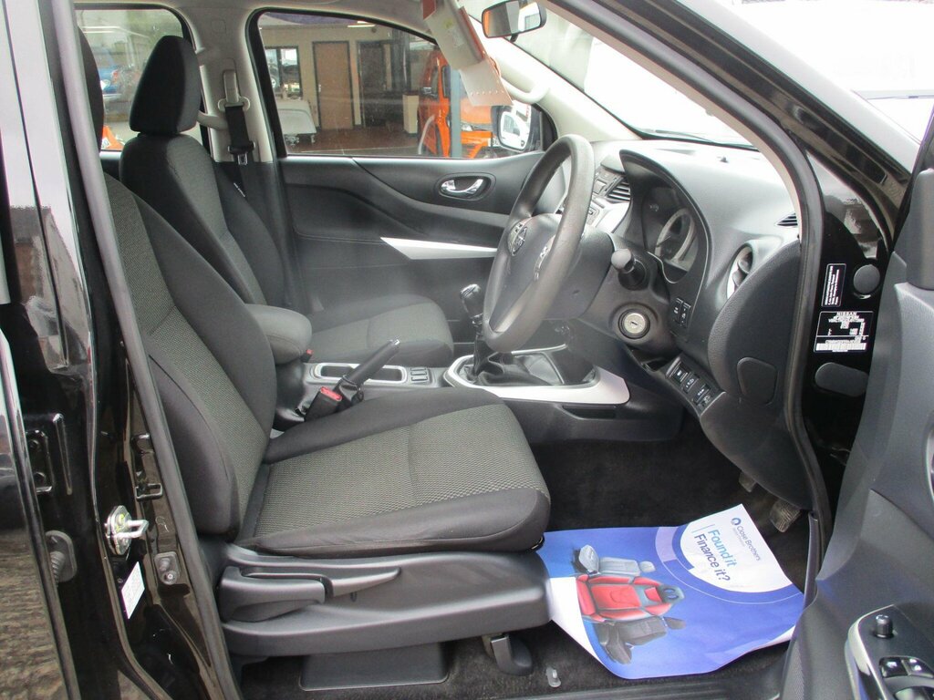 Nissan Navara Tekna  #23