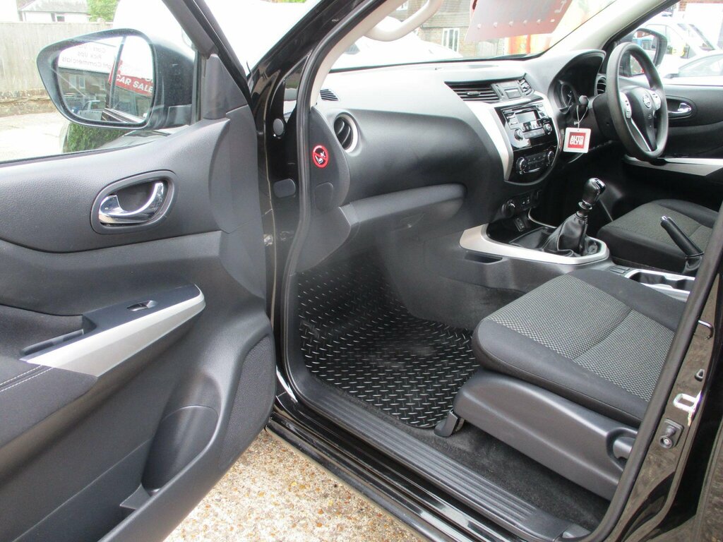 Nissan Navara Tekna  #10
