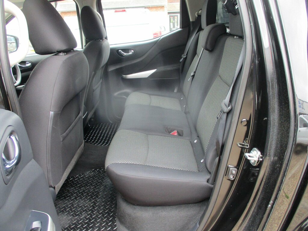 Nissan Navara Tekna  #18