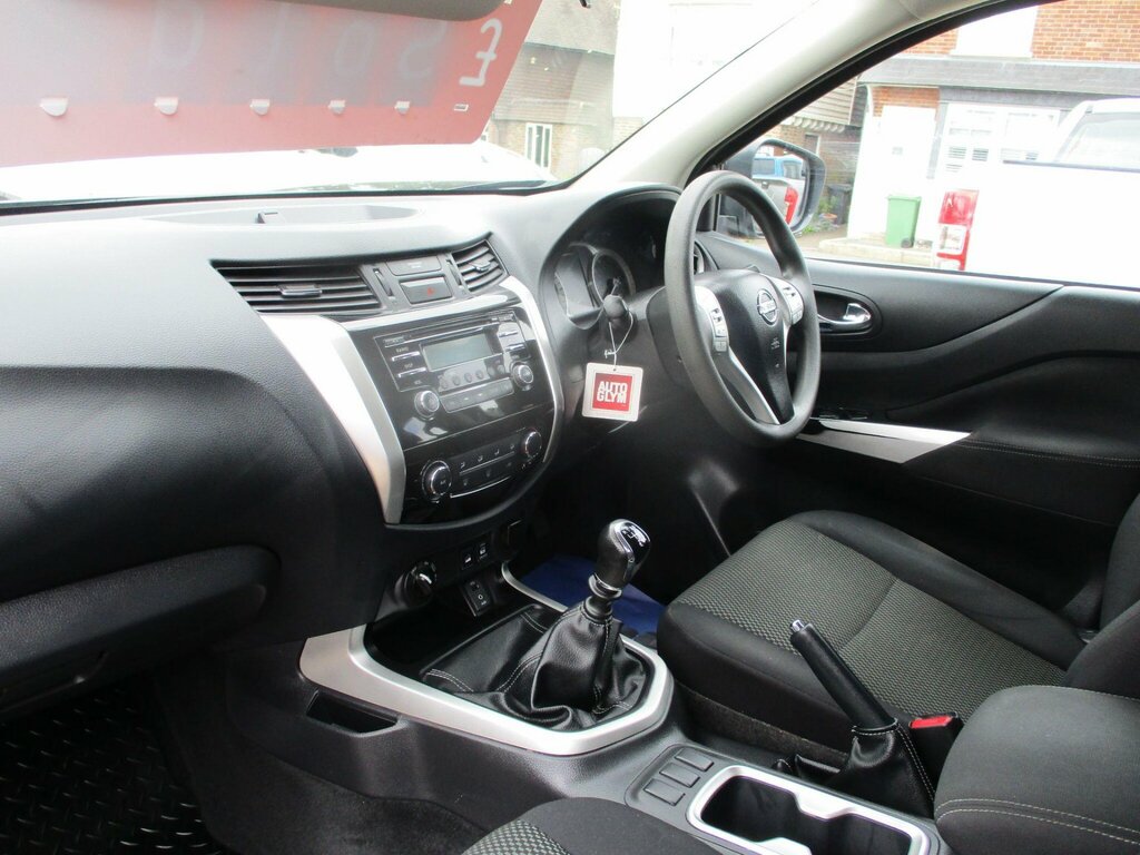 Nissan Navara Tekna  #13