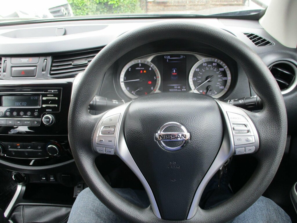 Nissan Navara Tekna  #28
