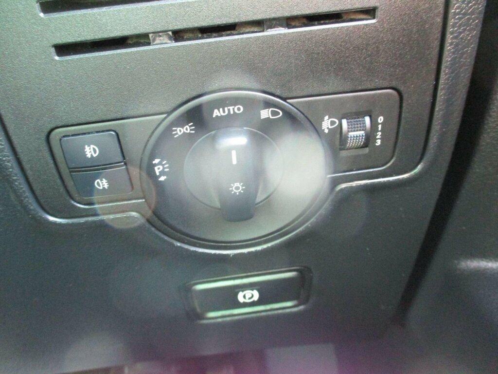 Mercedes-Benz Vito Vito 110 Progressive Cdi Silver #19