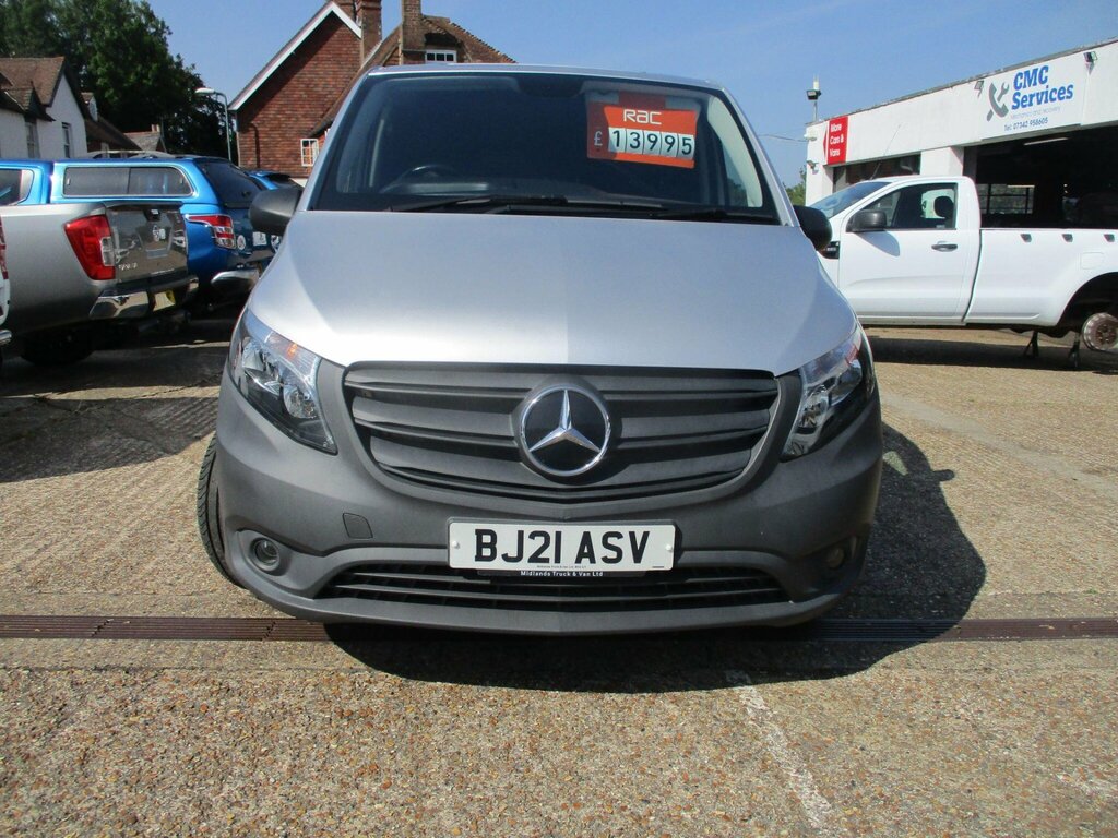 Mercedes-Benz Vito Vito 110 Progressive Cdi Silver #8