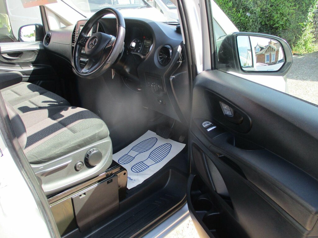 Mercedes-Benz Vito Vito 110 Progressive Cdi Silver #27