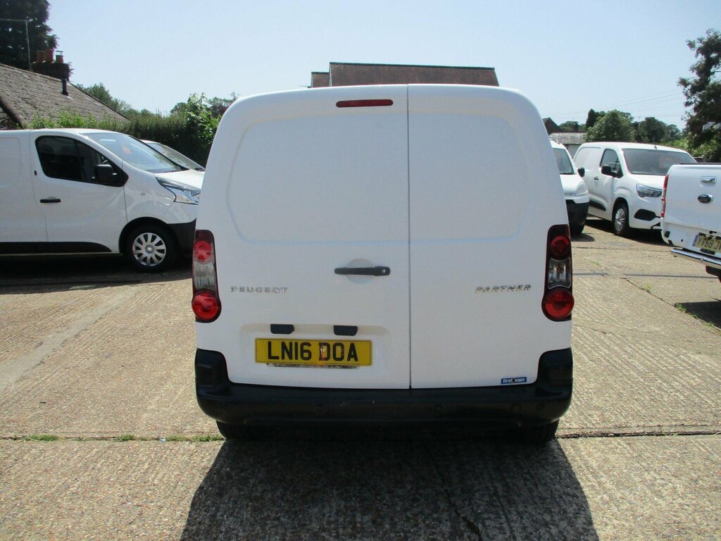 Peugeot Partner 1.6 Hdi 850 Proffesional White #4