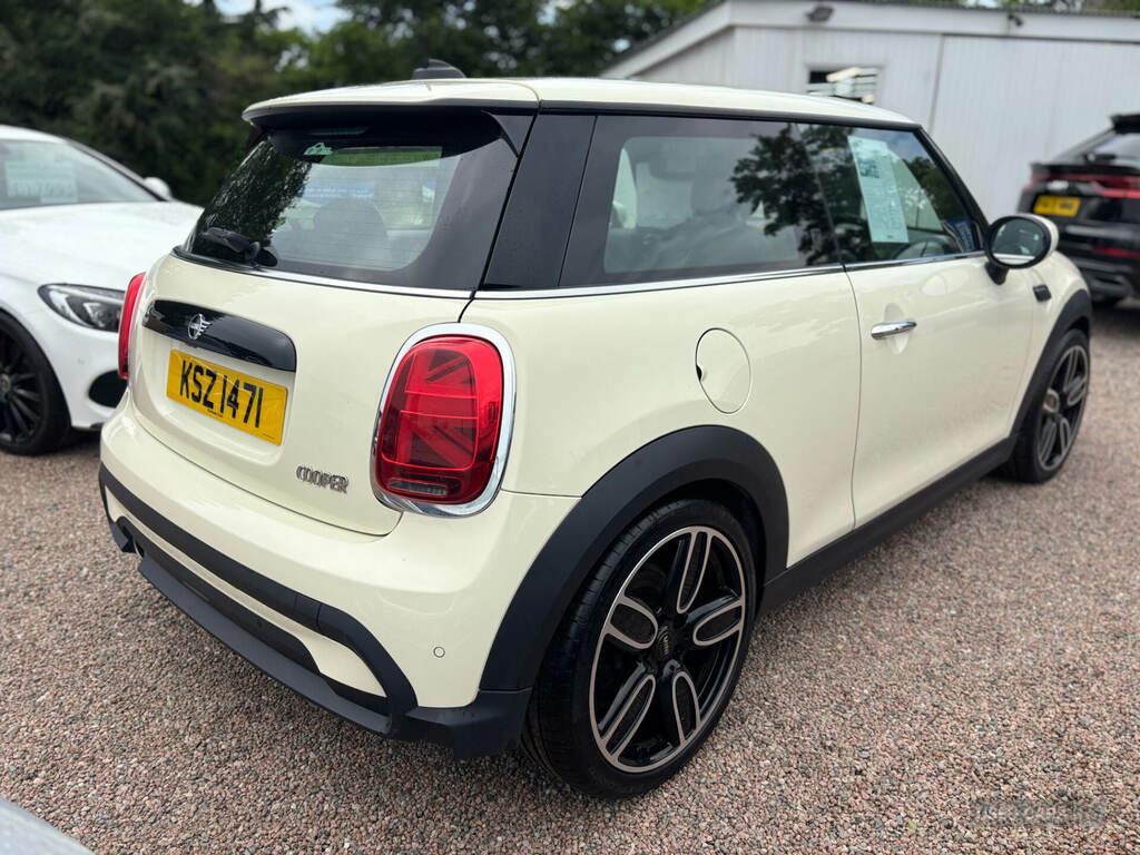 Mini Hatch 1.5 Cooper Exclusive KSZ1471 White #4