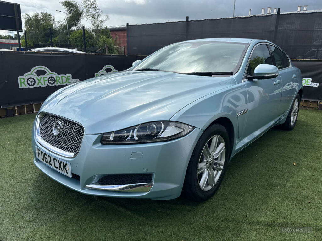 Jaguar XF 2.2D Luxury Blue