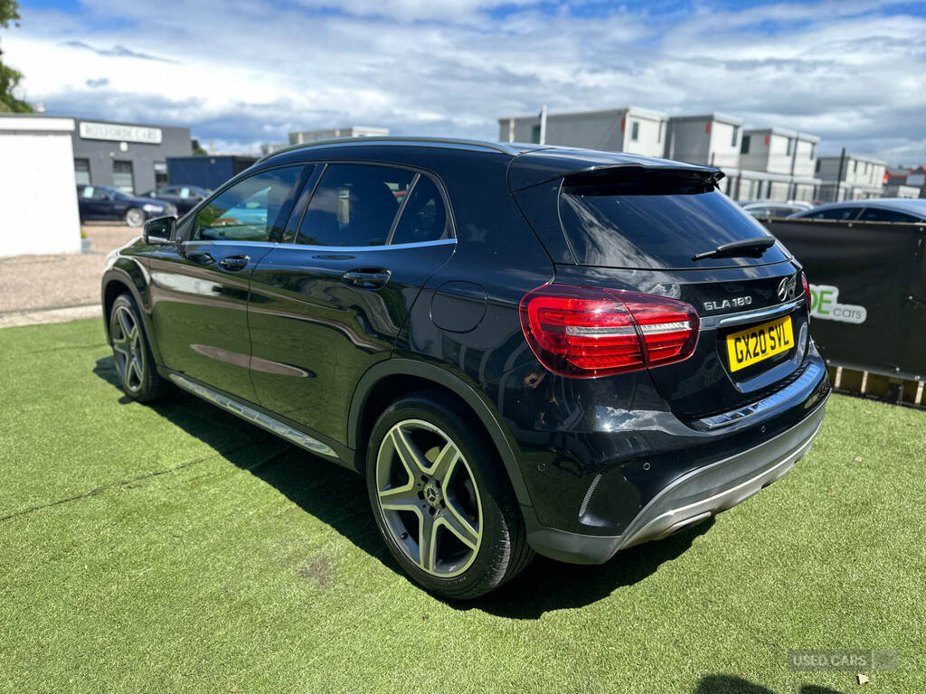 Mercedes-Benz GLA Class Gla 180 Amg Line Edition Black #4