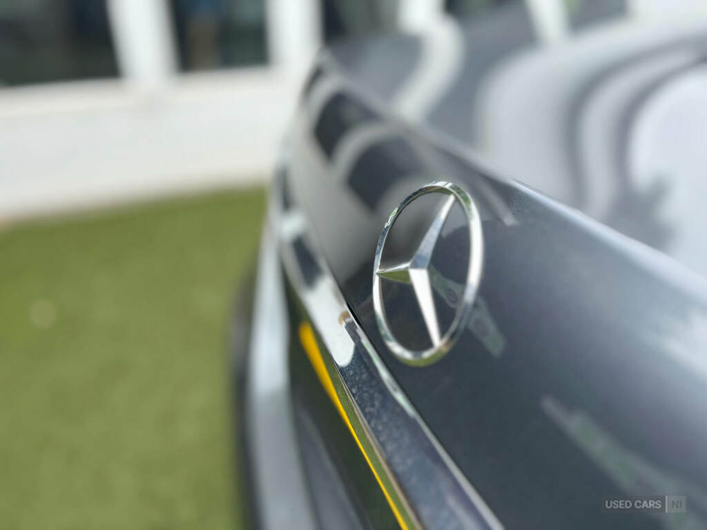 Mercedes-Benz E Class E220d Amg Line 9G-tronic SB17UYV Grey #4