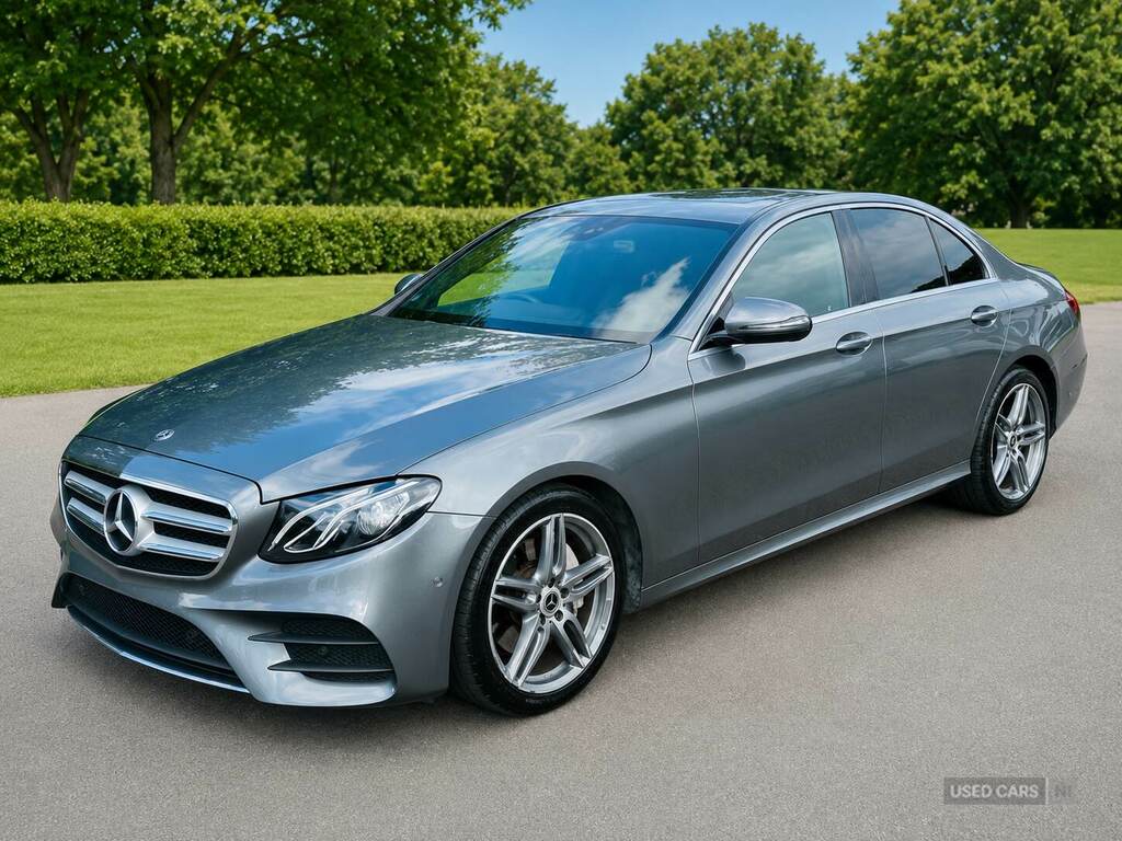 Mercedes-Benz E Class 2.0 E220d Se G-tronic 4Matic Euro 6 Ss Black #1