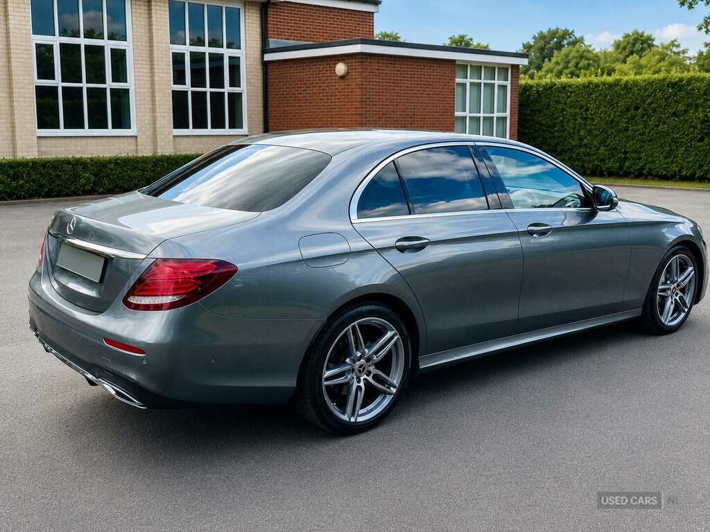 Mercedes-Benz E Class 2.0 E220d Se G-tronic 4Matic Euro 6 Ss Black #3