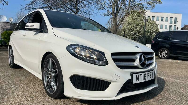 Mercedes-Benz B Class 1.6 B180 Amg Line MT18FZY White