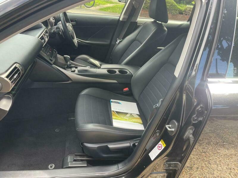 Lexus IS 2.5 300H Executive Edition 179 Bhp White #11