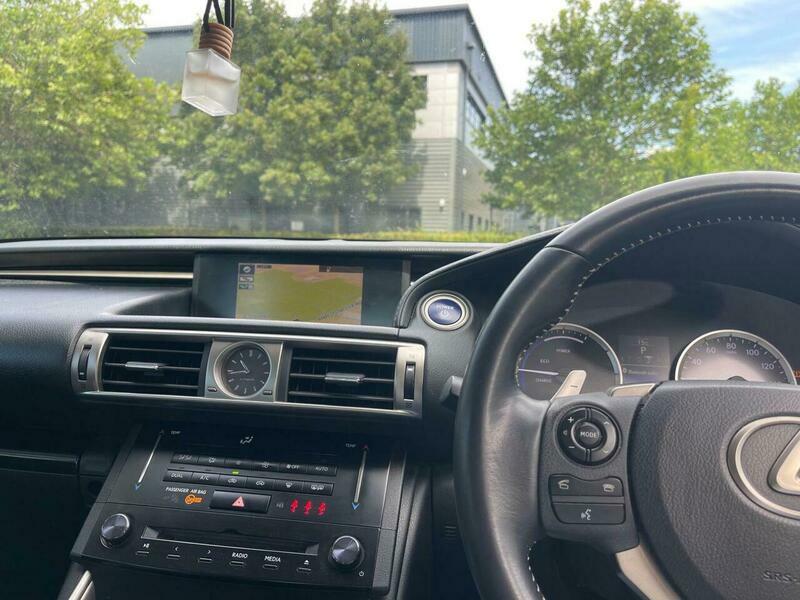 Lexus IS 2.5 300H Executive Edition 179 Bhp White #12