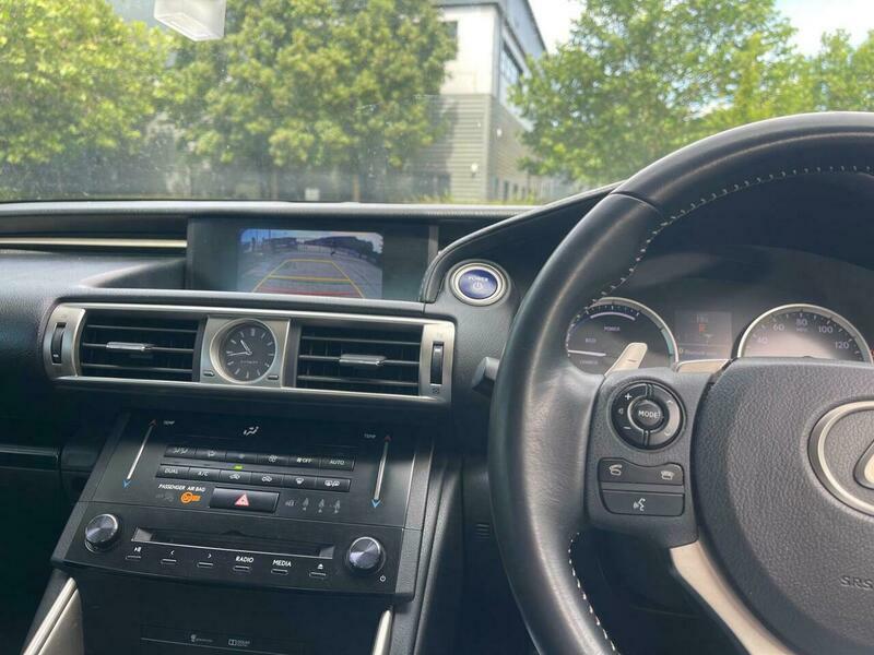 Lexus IS 2.5 300H Executive Edition 179 Bhp White #13