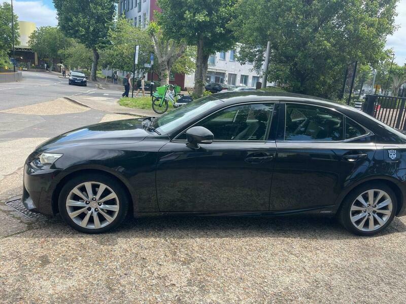 Lexus IS 2.5 300H Luxury E-cvt Black #4