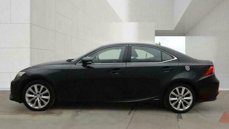 Lexus IS 2.5 300H Executive Edition 179 Bhp White #19