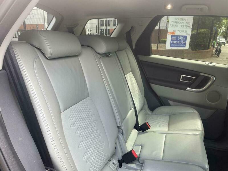 Land Rover Discovery Sport Se Tech White #20