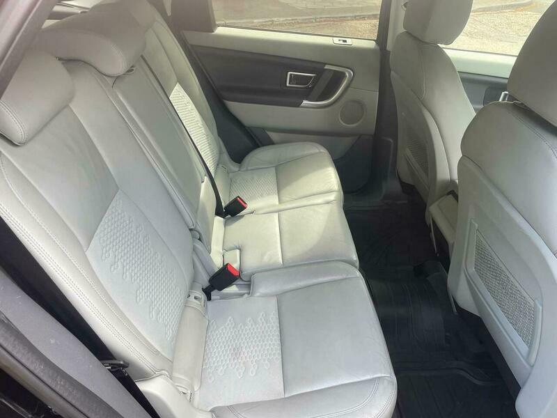 Land Rover Discovery Sport Se Tech White #21