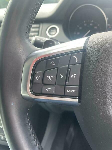 Land Rover Discovery Sport Se Tech White #28