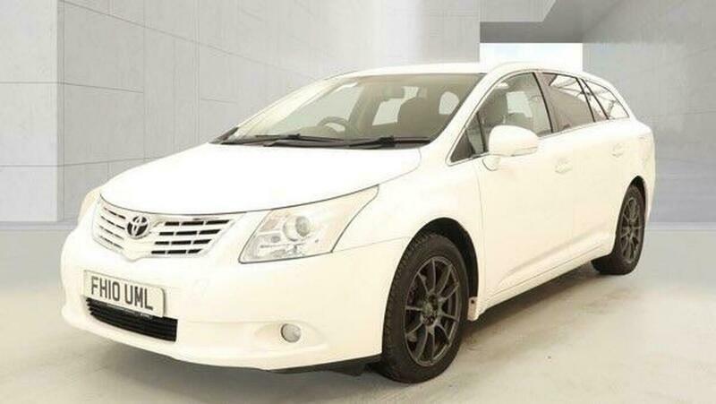 Toyota Avensis 1.8 V-matic Tr Tourer White #2