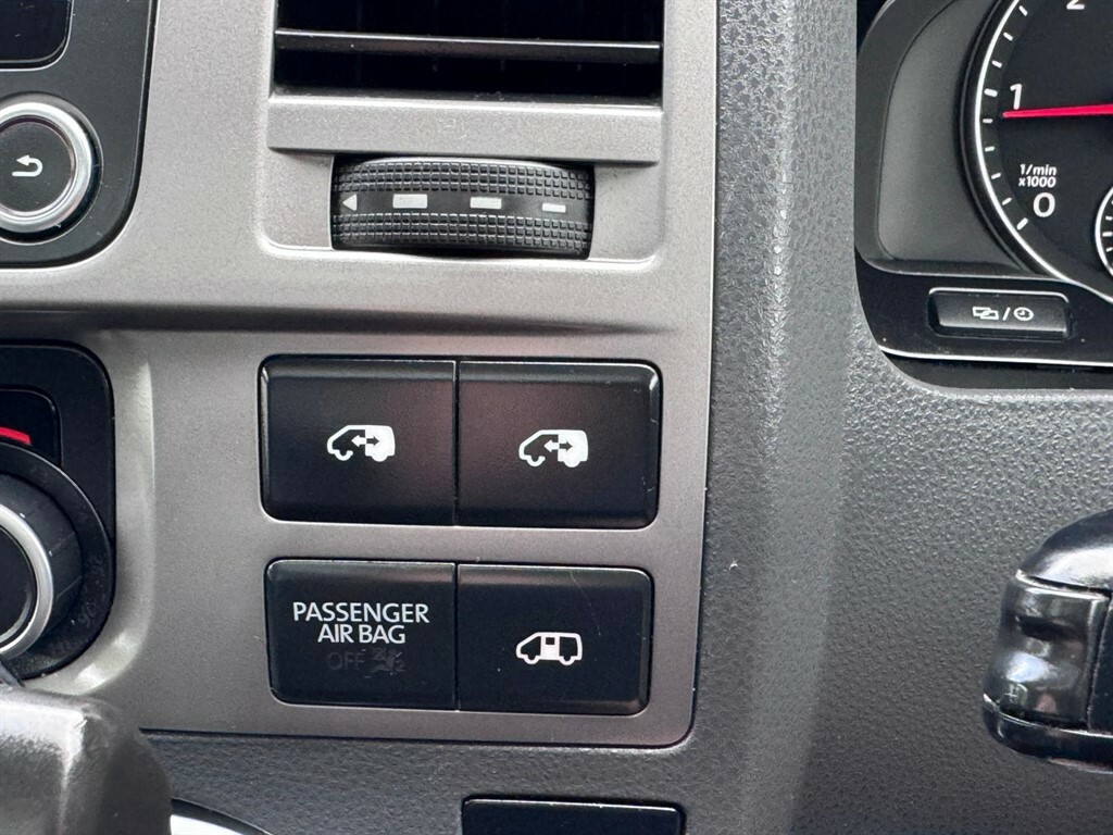 Volkswagen Caravelle Bitdi 180 Bmt Executive Black #27