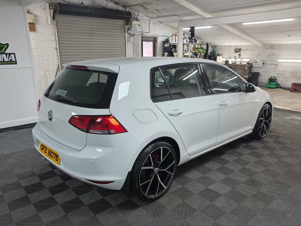 Volkswagen Golf 1.6 Tdi Bluemotion Tech Se Hatchback Ds White #6