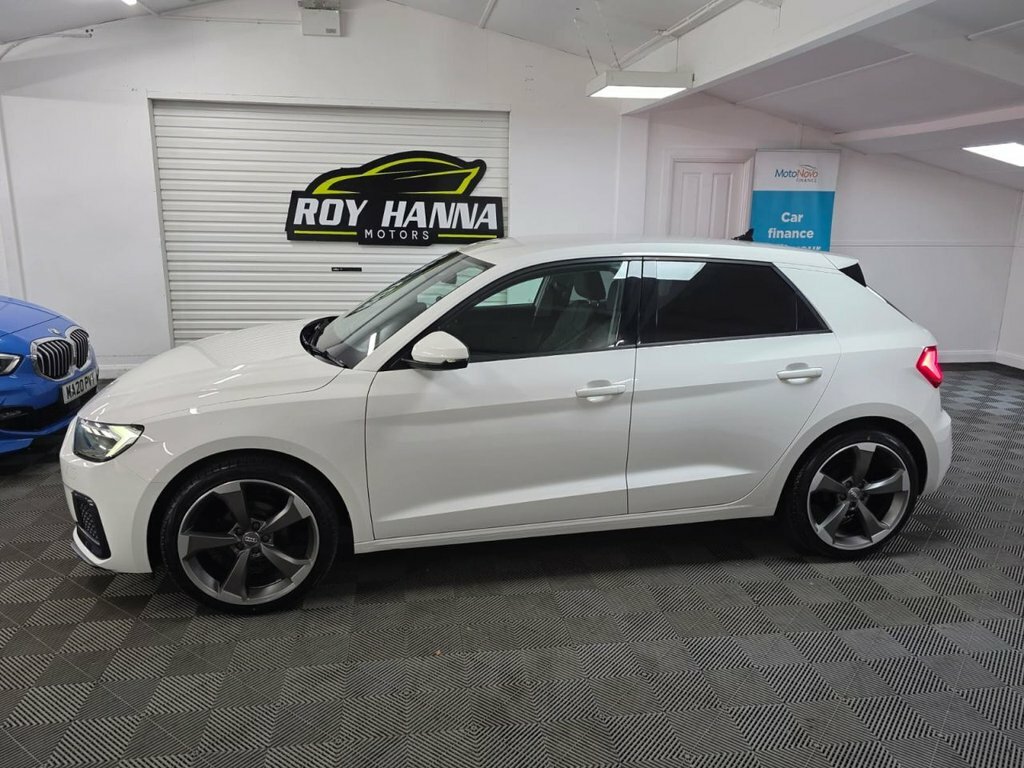 Audi A1 1.0 Tfsi 25 Sport Sportback Euro White #3