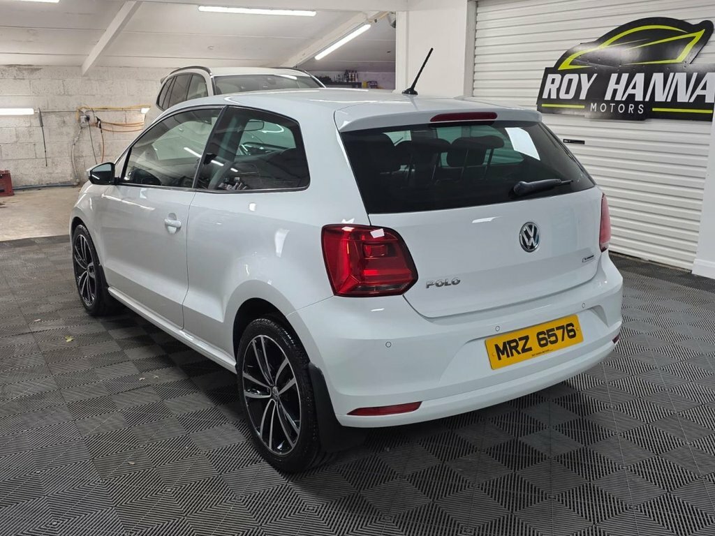 Volkswagen Polo 1.0 Bluemotion Tech Match Edition Hatchback Pe MRZ6576 White #4