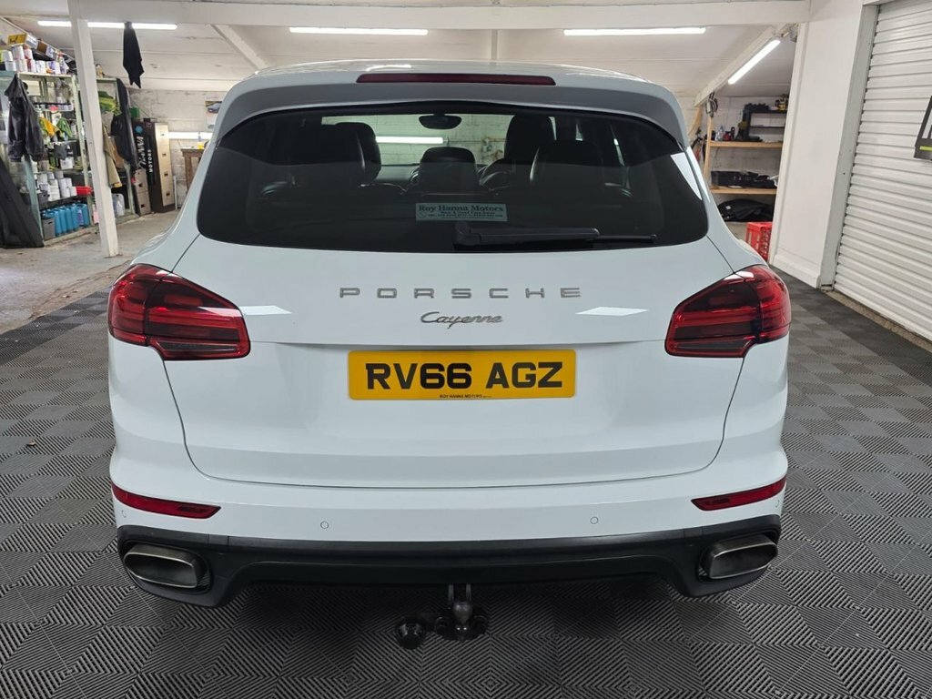 Porsche Cayenne 3.0 Td V6 Platinum Edition Suv Tiptroni White #5