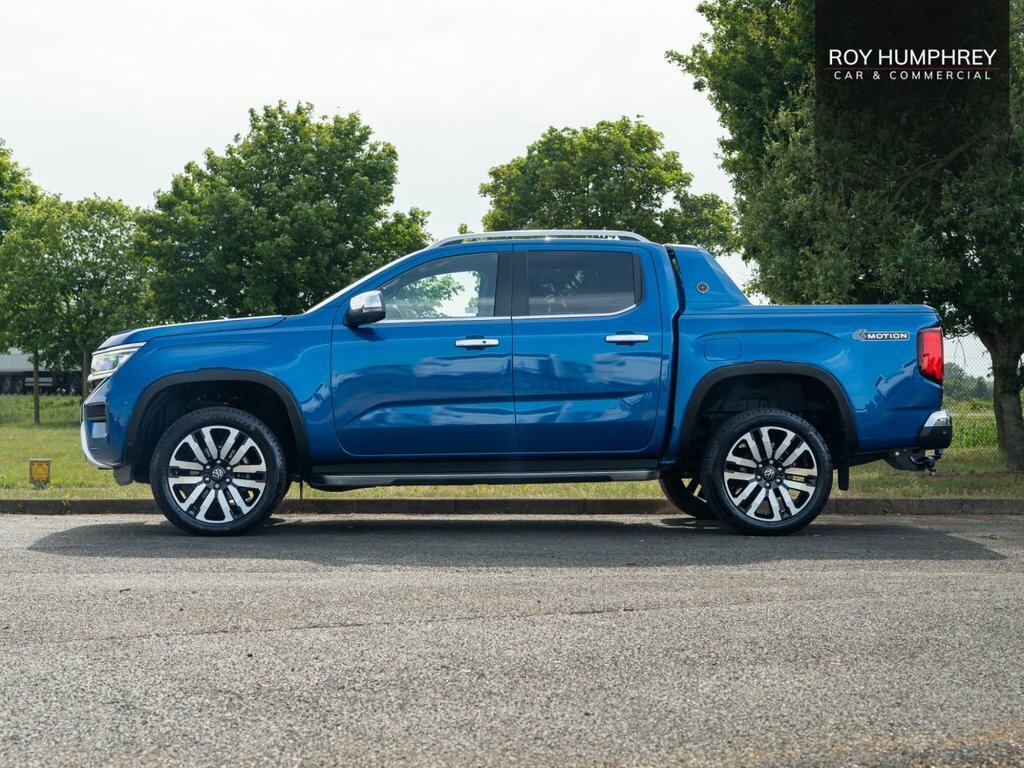 Volkswagen Amarok 3L Aventura CE74BHP Blue #6