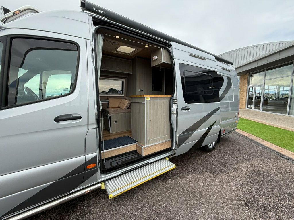 Mercedes-Benz Sprinter 3L Null Silver #3