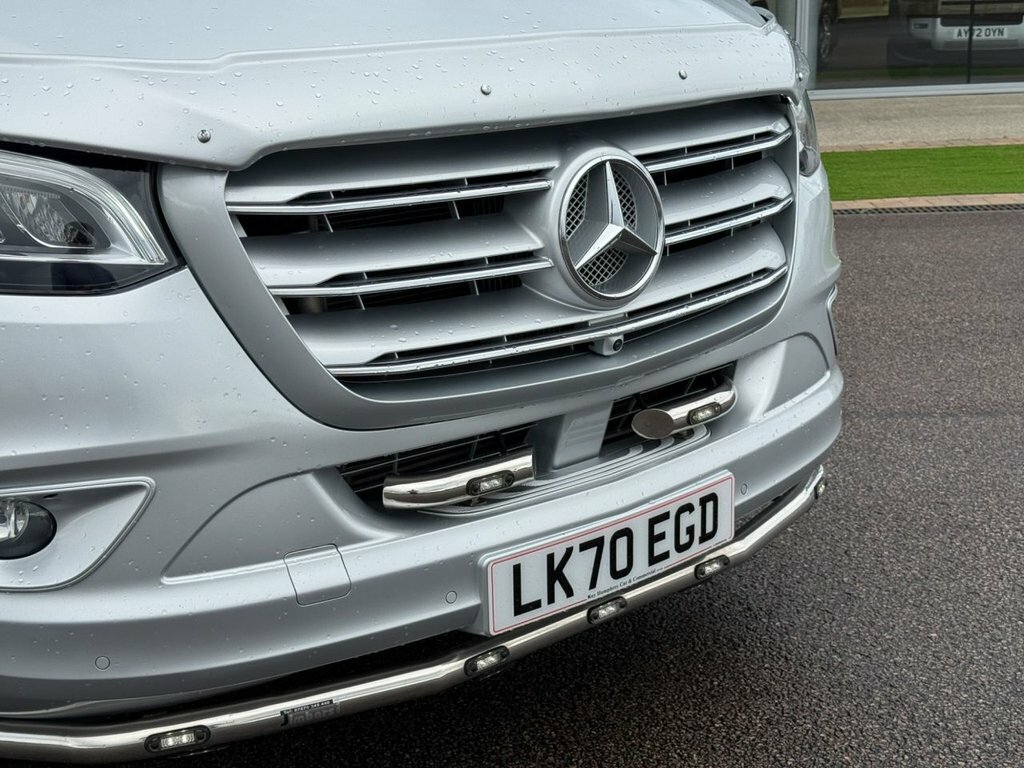 Mercedes-Benz Sprinter Unknown Green #24