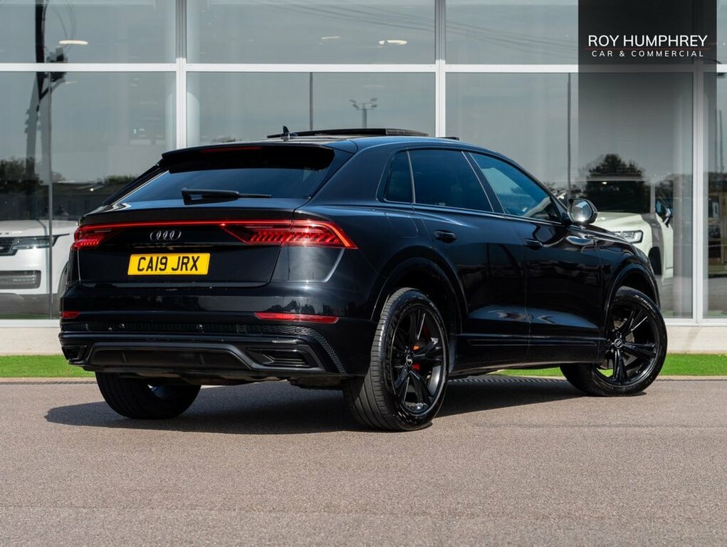 Audi Q8 3L S Line Black #2