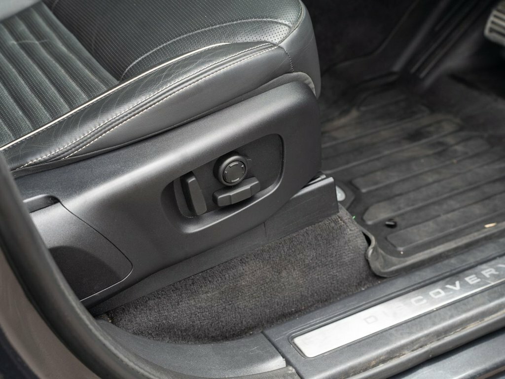Land Rover Discovery Dynamic Se Red #21