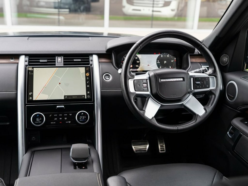 Land Rover Discovery Dynamic Se Red #8
