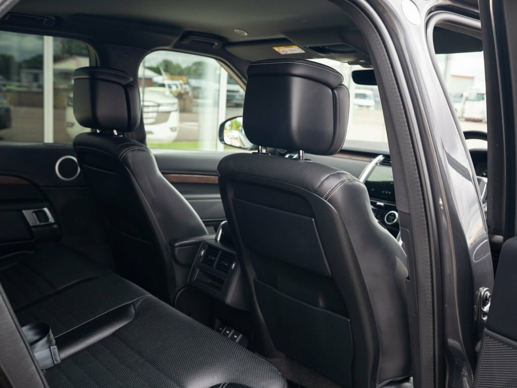 Land Rover Discovery Dynamic Se Red #24