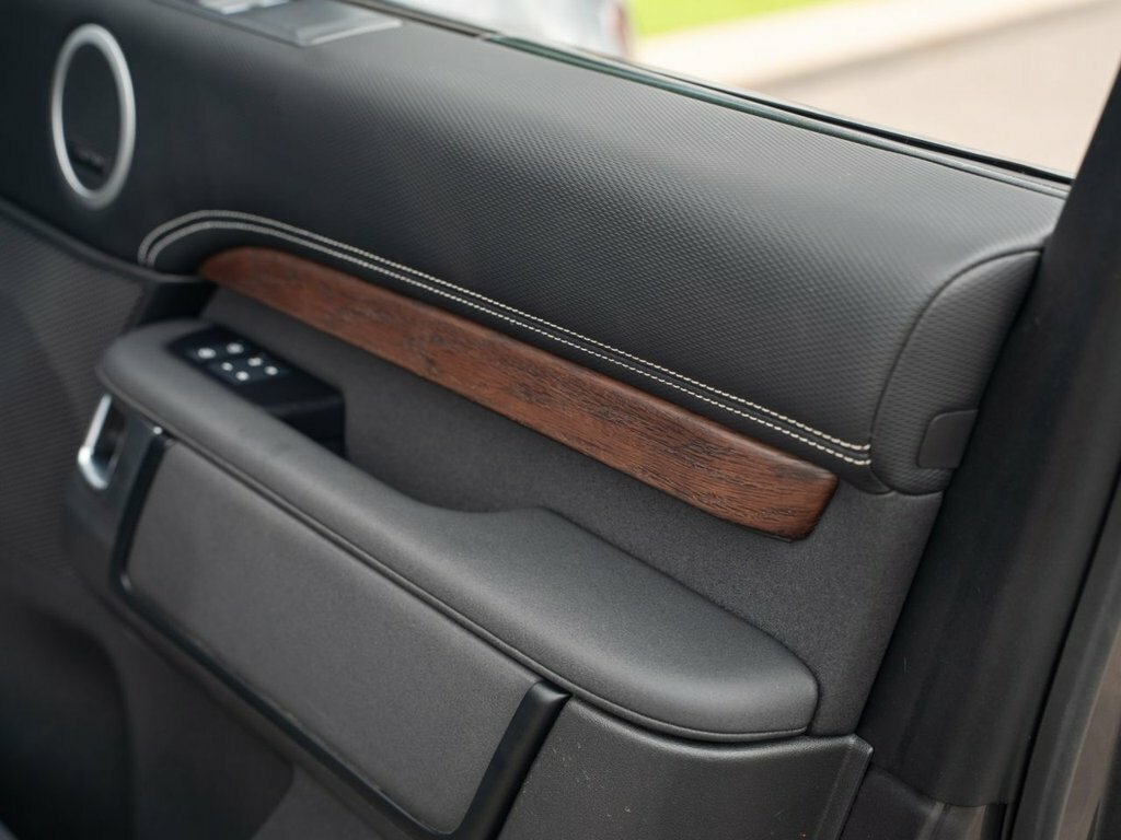 Land Rover Discovery Dynamic Se Red #18