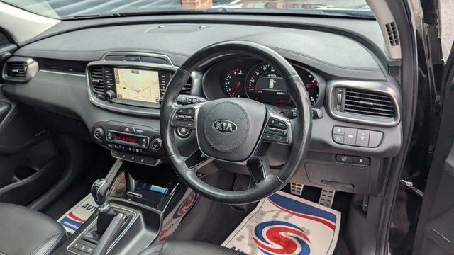 Kia Sorento 2.2 Crdi Kx-3 Suv 7 Seats Awd Eu EY68ZNB Black #2