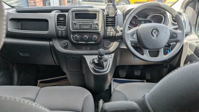 Renault Trafic 2.0 Dci Energy 30 Business Crew Van Double Cab 6D DY21YGC White #4