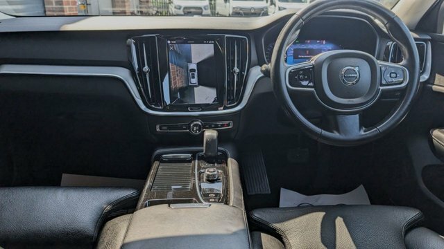 Volvo V60 2.0 T6 Recharge 18.8Kwh Plus Estate Plu Red #3