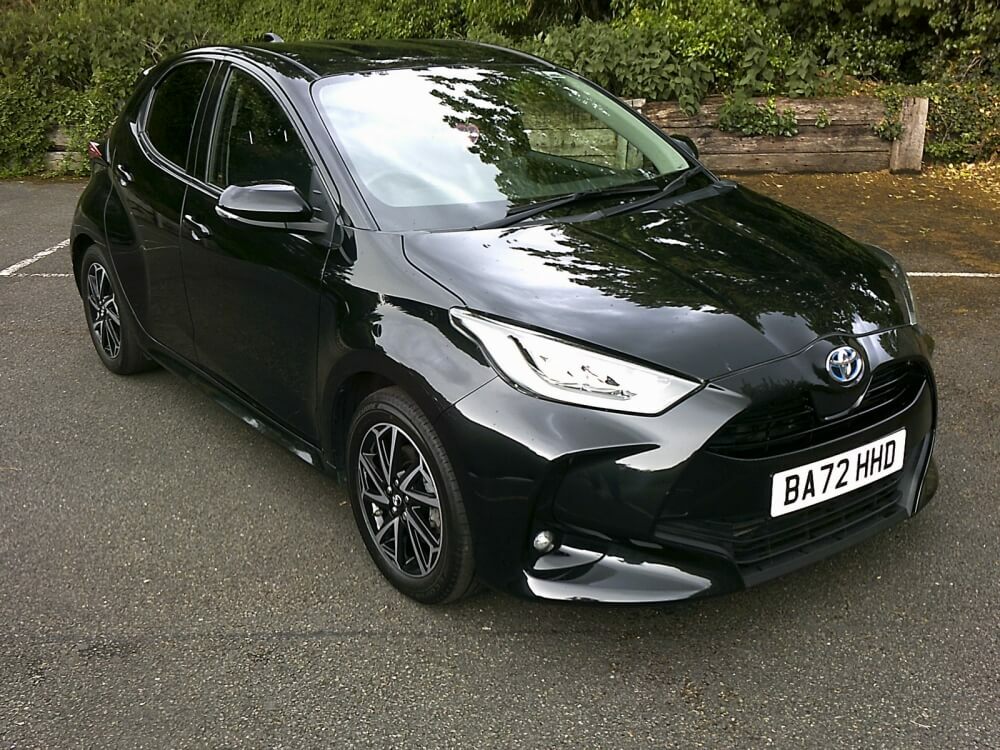 Toyota Yaris 1.5 Design Hybrid 