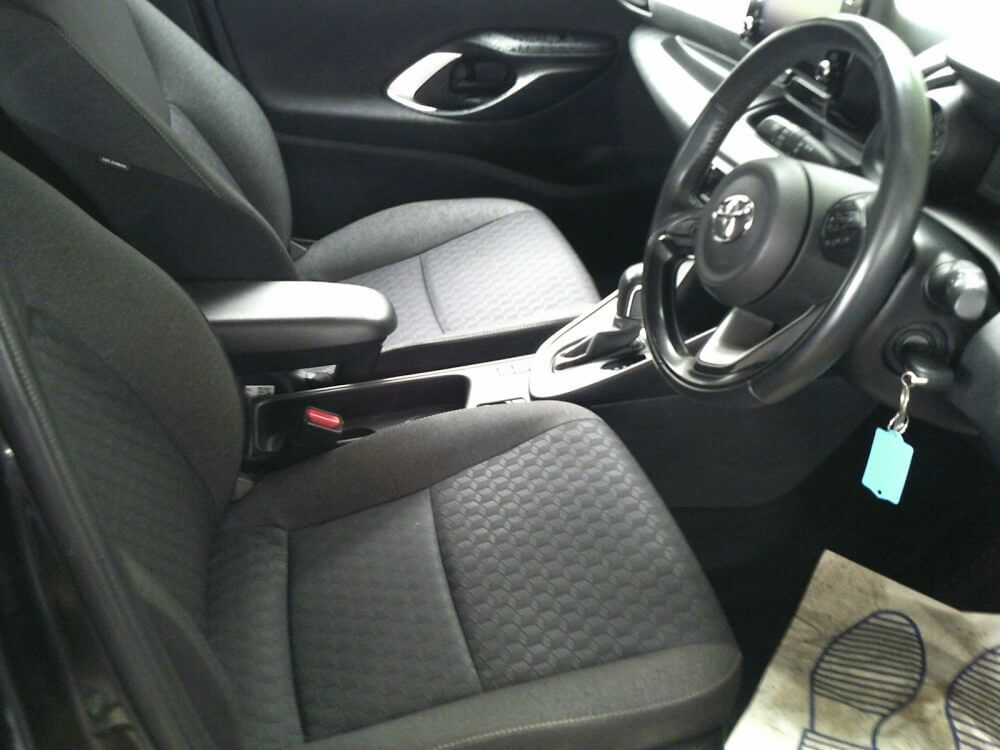 Toyota Yaris 1.5 Design Hybrid BA72HHD #6