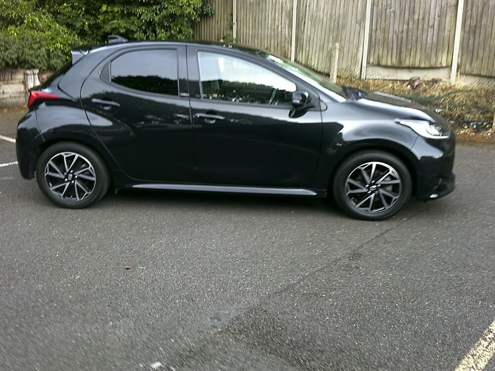 Toyota Yaris 1.5 Design Hybrid BA72HHD #2