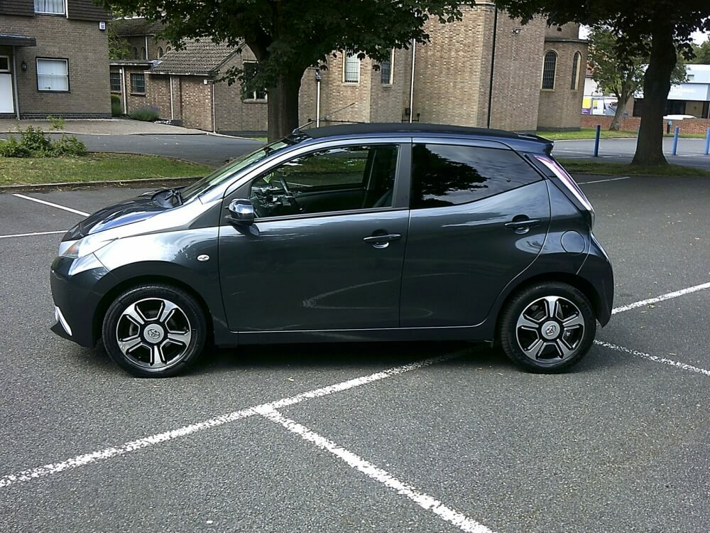 Toyota Aygo 1.0 X-clusiv Funroof Grey #3