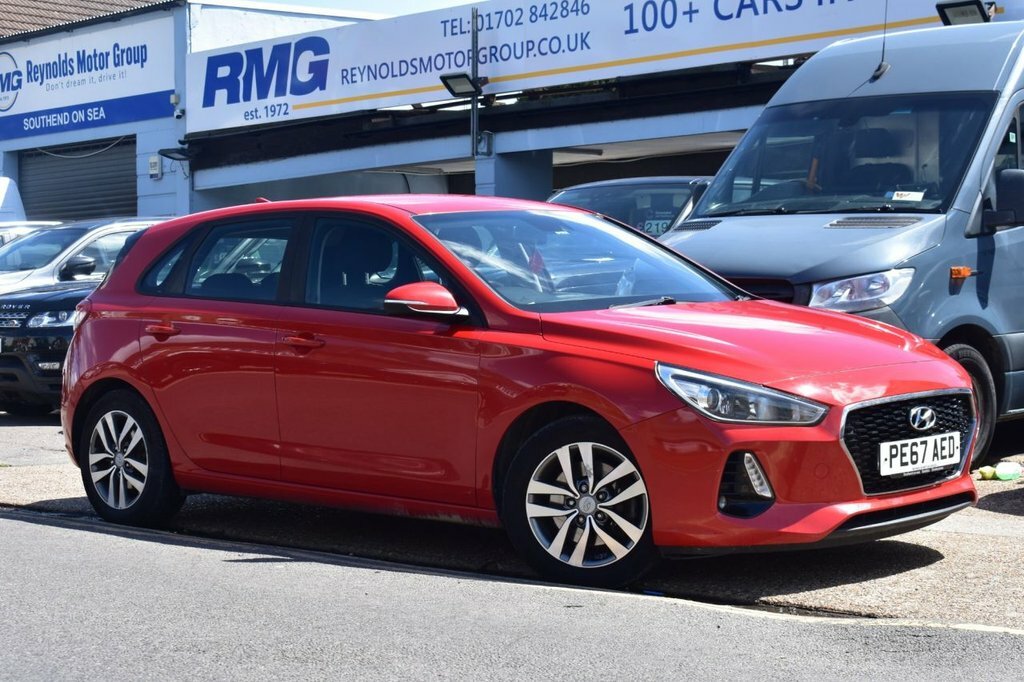 Hyundai I30 1L Se Red