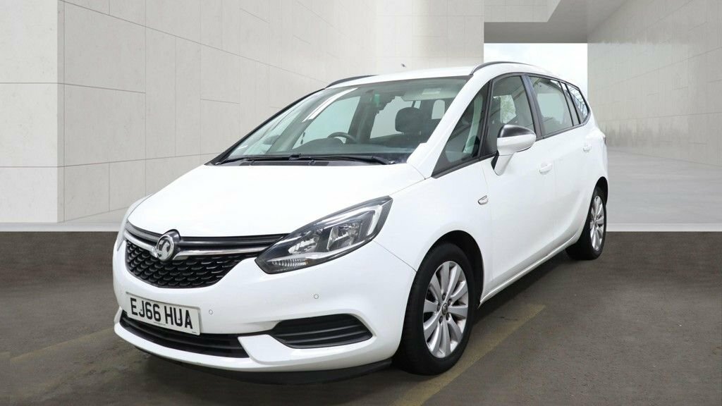 Vauxhall Zafira Tourer 1.4L Design EJ66HUA White #2